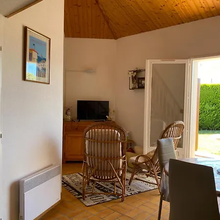Maison 4 Pers Avec Piscine à 800m De La - Fr-1-336-134