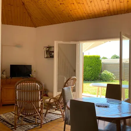 Maison 4 Pers Avec Piscine à 800m De La - Fr-1-336-134 * Saint-Vincent-sur-Jard